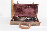 VTG Clarinet Jean Cartier Paris with case