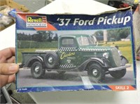 Revell 1937 Ford Pickup  kit