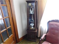 Curio Cabinet w/3 Shelves(Contents not included)
