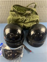 2X MOTORCYCLE HELMETS & MILITARY FLYER BAG