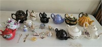 Teapots & Teapot Decor