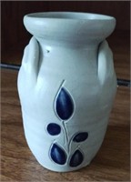 Williamsburg VA pottery vase