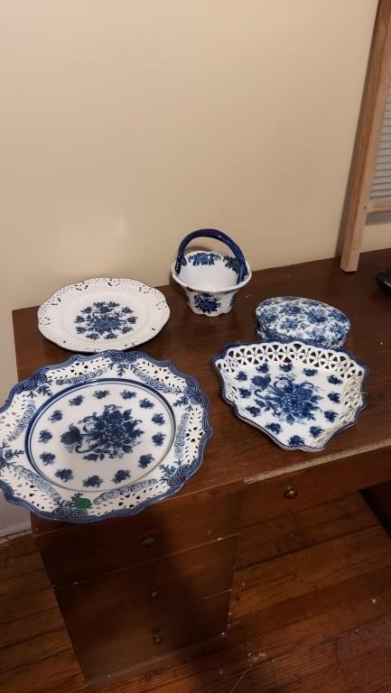 Collection of blue plates&more