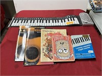 Rollin Piano with 5 music books
