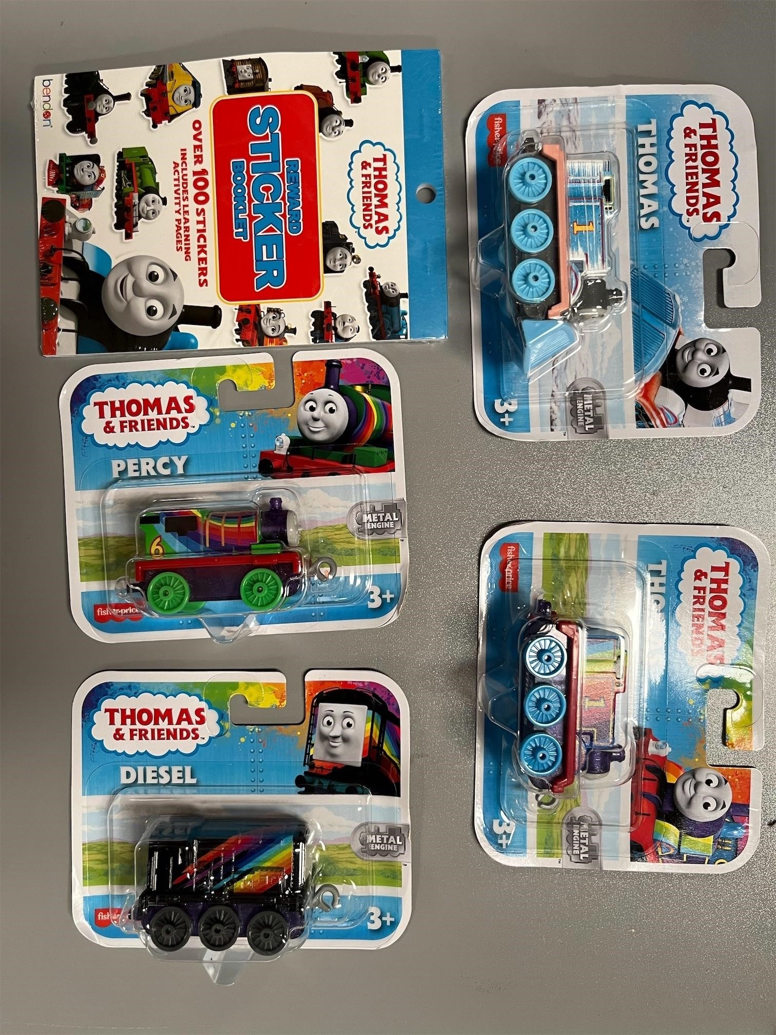 Thomas & Friends 5pc + Sticker Booklet