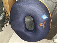 THE KESTER SEAT PAD