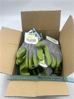 NEW Lot of 13- Nitrile Coated Garden Gloves