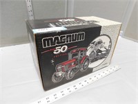 Magnum 50 Case International tractor in the box, 1