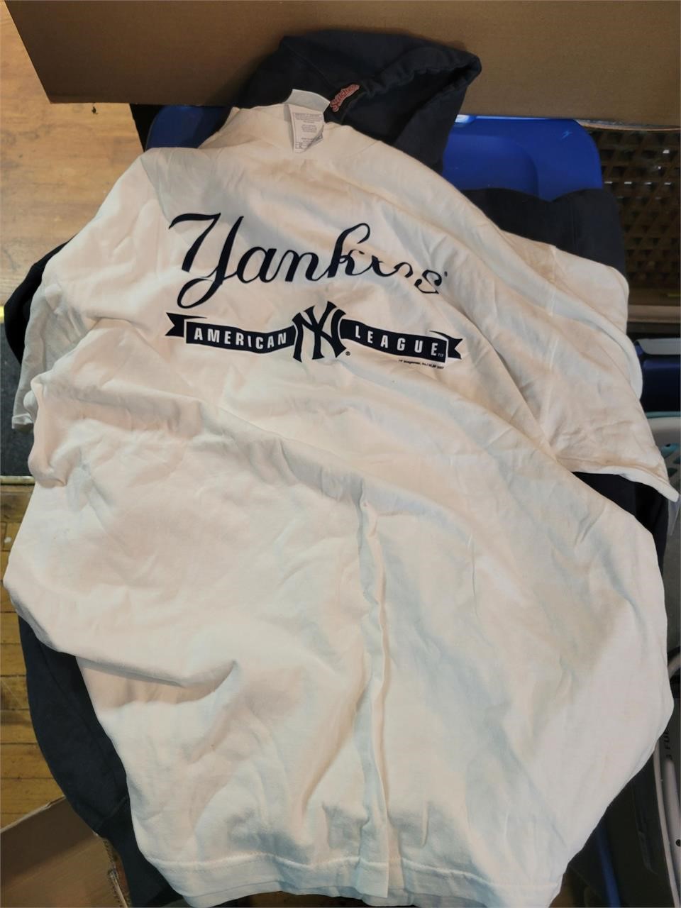 New York Yankees Tee-shirt XL and Hoodie 2XL