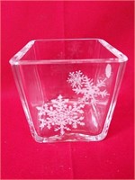 1984 Avon Holiday Gift Candleholder