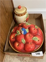 Apple Pie Ceramic Pie Plate with Decorative Lid +