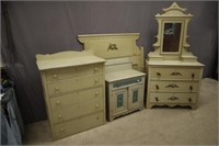 ANTIQUE FURNITURE LOT: