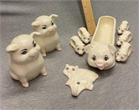 VTG Ceramic Pigs Marked Aunties 1985. Notes