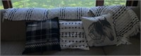 decorative throw blankets and pillows