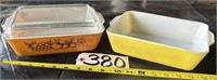 2 Vintage Pyrex Dishes w 1 Lid