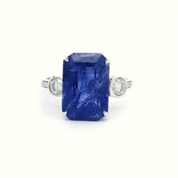 14ct W/G Tanzanite 7.11ct ring