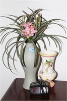 2 VASES AND AN ALARM CLOCK