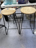 2 Counter Stools 28"H