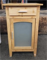 Small Side Table/Kitchen Cabinet. 18"x15"x31"