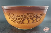 Pyrex "Old Orchard" 2.5 Quart Bowl