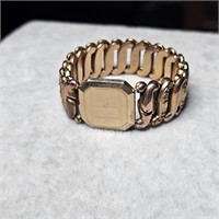 La Mode Signed Sweetheart Expand Locket Bracelet $