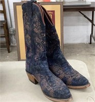Pair of Lucchese Blue S 8 cowboy Boots