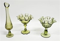3pc VINTAGE AVOCADO GLASS BUD VASE, FOOTED DISHES