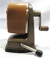 VINTAGE APSCO VACU BASE PENCIL SHARPENER