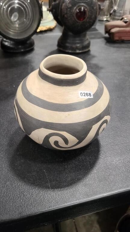 CONTEMPORARY ANASAZI "DANCING SHADOW" VASE