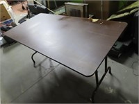 Wooden 5' Folding HD Table