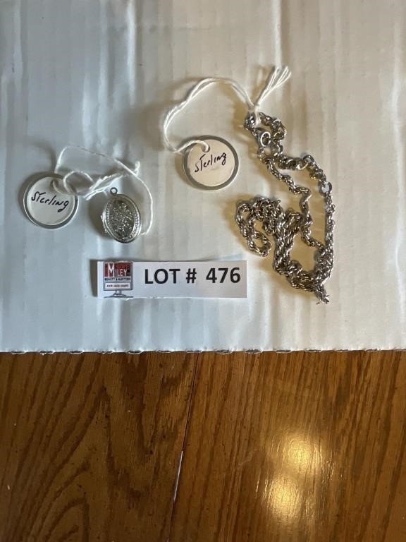 Silver chain and pendant 13.6 g