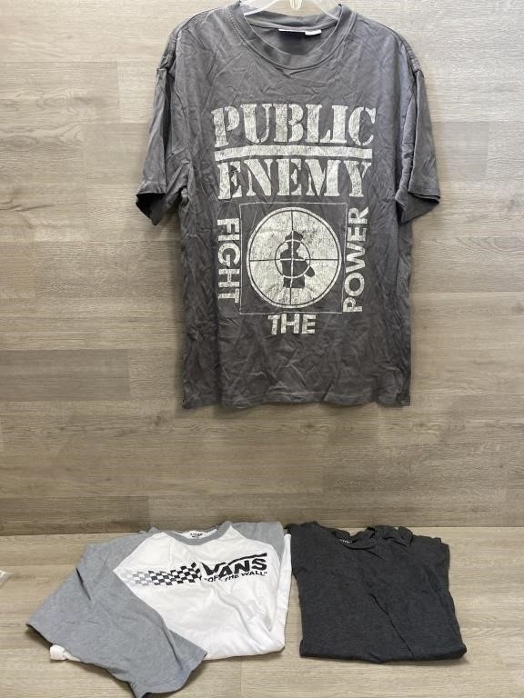 (3) Mens Medium T Shirts