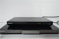 Samsung Blu-Ray Players,One Is 3D, Both Power On
