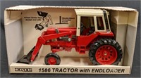ERTL IH 1586 Tractor W Endloader NIB 1:16 scale