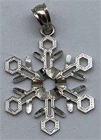 14k White Gold Snowflake Pendant