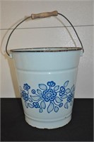 VTG 3-gal enameled bucket