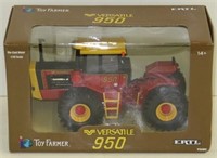 Ertl Versatile 950 4wd Toy Farmer Model, 1/32