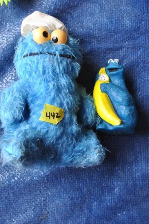 Cookie Monster plush with squeaker