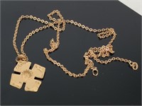 18KT Gold 2g & 14KT Gold 3g: Necklace & Pendant