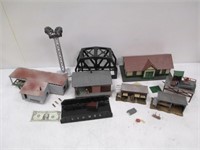 All Vintage Genuine Lionel Train Buildings &