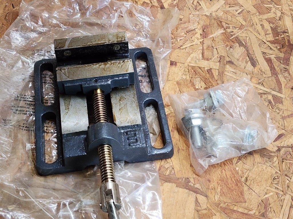 New Small Machinist Vise with Hardware