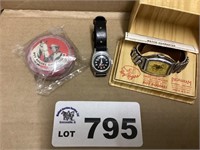 ROY ROGERS WATCH WITH BOX - ZORRO WATCH AND