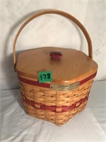 Longaberger Christmas Basket W/ Lid 7"H