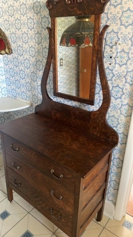 Antique 3 Drawered Tiger Oak Vanity