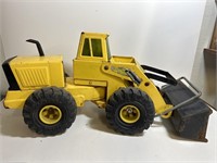 Vintage Yellow Tonka front loader ready to play!