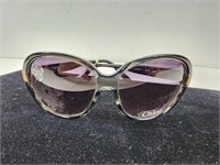 LIKE NEW Chloe CR39 Ladies Sunglasses