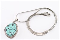 Stunning Turquoise Pendant & Chain