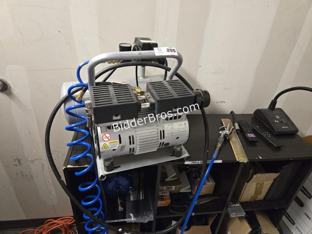 California Ultra Quiet Air Compressor 2010A