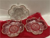 Clover Leaf Shaped Glass Dishes 5 1/2"