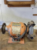 Central Machinery 6" Bench Grinder - Powers On